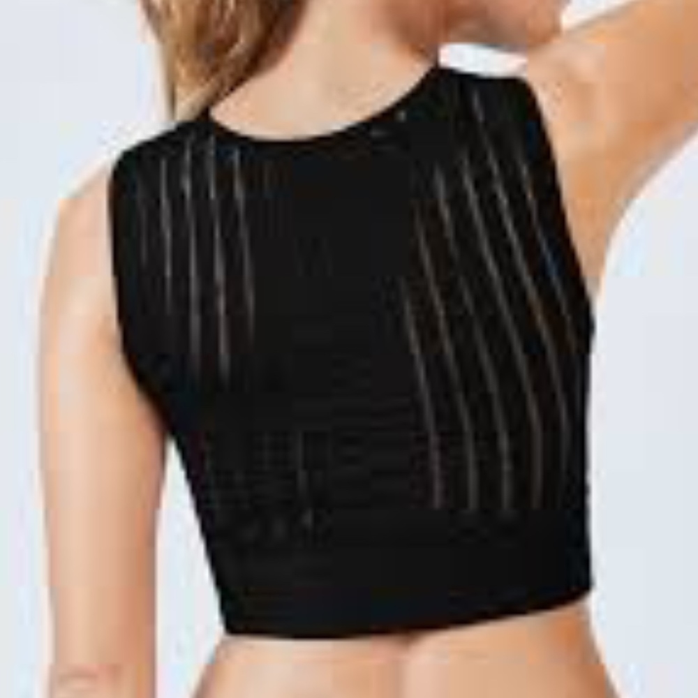 New Black Fabletics Vienna Seamless Sports Bra
